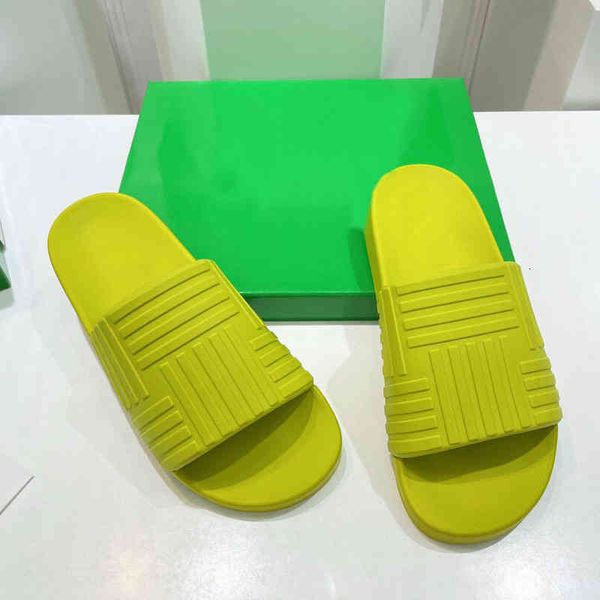 

sandals fashionable couple style personalized slippers summer beach swimming pool leisure comfortable flat bottom flip flops, Black
