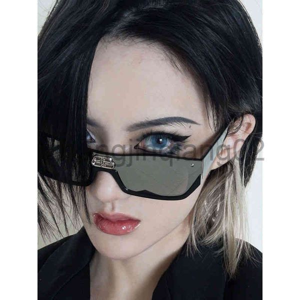 

designer balanciagas sunglass cycle luxurious fashion woman mens new technology sense fashionable street europe america sunglasses, White;black