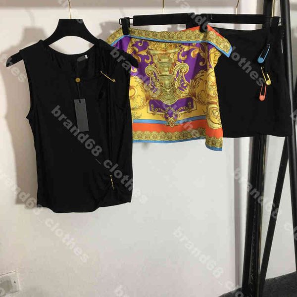 

fashion women dress vestes set skirt silk print lining 3 piece suit metal big pin summer ins star logo ver..ce brand designer women clothes, White