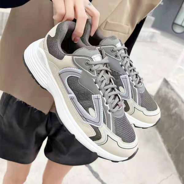 

2022 lastest brand designer couple sports shoes level leather breathable mesh patchwork vintage dad shoes men women leisure platform sneaker