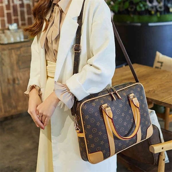 

68% off business women's large capacity briefcase zhonggu file business handbag