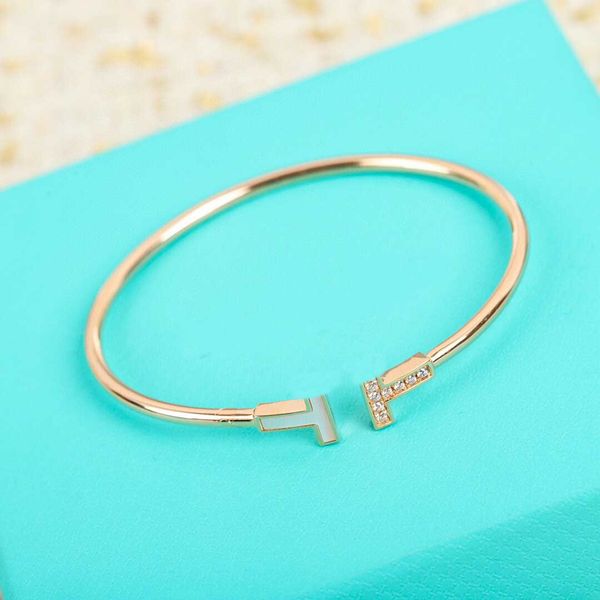 

s925 silver charm punk bracelet with white shell and sparkly diamond for women engagement jewelry gift have stamp velet bag ps4989, Golden;silver