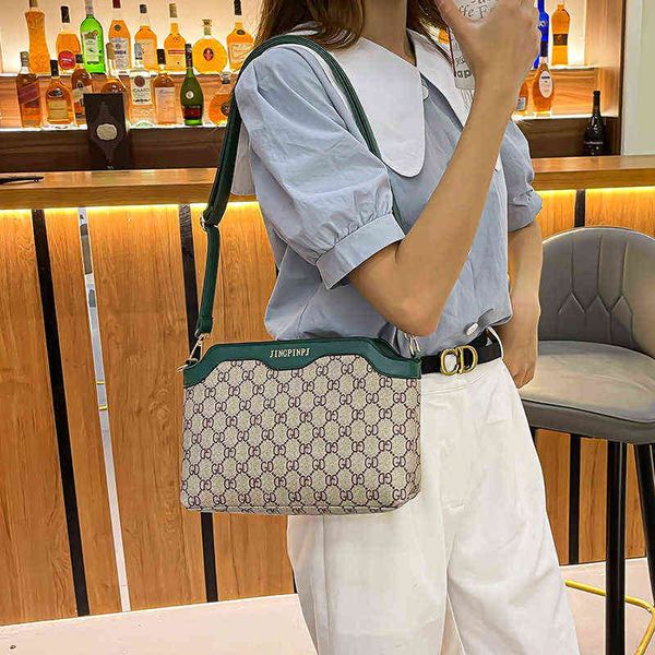 

50% off 2022 new designer bags messenger single shoulder small middle-aged women's mother's