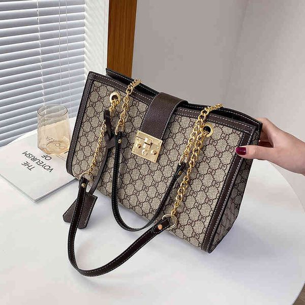 

fashion bag 50% off factory clearance classic printed one shoulder big fashion chain hand versatile bag