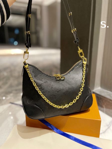 

neveres fulles underarm postman bag calfskin embossment l medieval croissant bags black leather classic shoulder strap chain