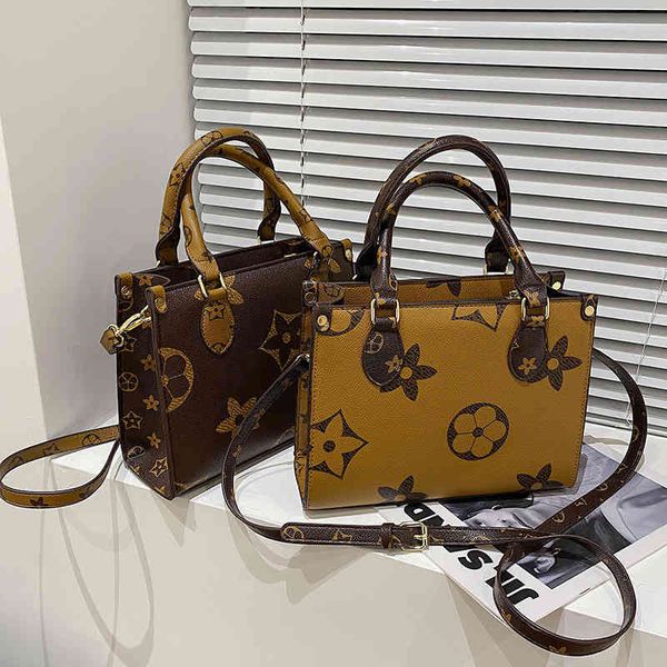 

factory outlet bag women's 2022 new korean fashion autumn ins messenger single shoulder portable bag