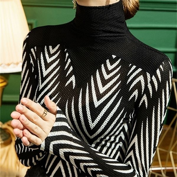 Camiseta de manga longa Mulheres Spring Tops Turtleneck Lace Bottoming Shirt Slim Fit Western Zebra Stripes 220408