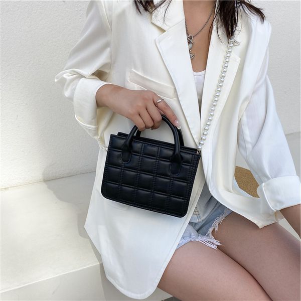 

2022 summer new fashion square women's bag single shoulder messenger pearl small trendy cool girl crossbody bags wholesale female handb