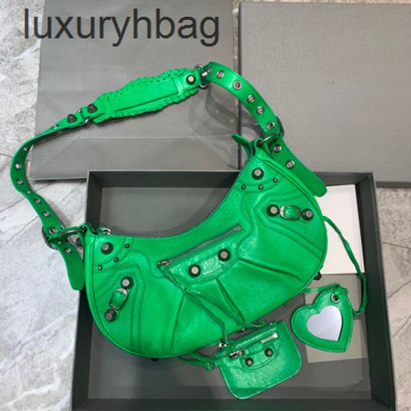 

2022 bags balencaigass designer women le cagole fold oil wax leather le one crescent messenger underarm 7 w8vo