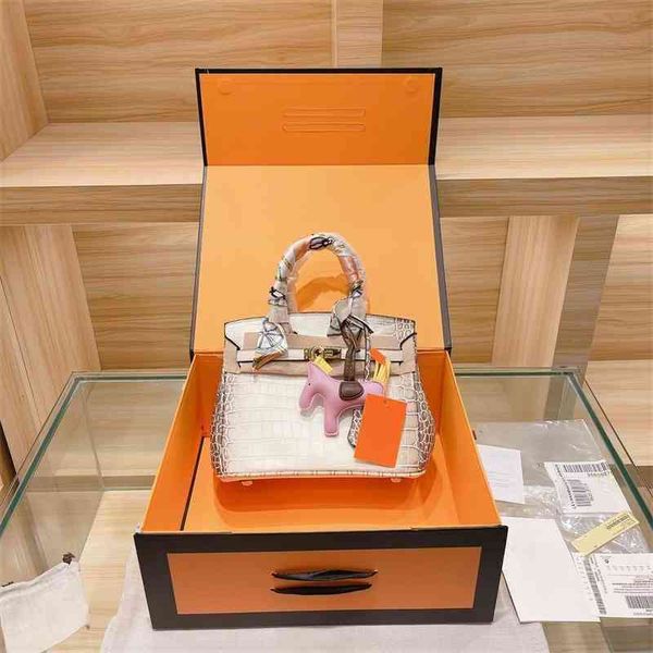 

handbag herme birkin himalayan handbags himalayan designer alligator 25cm platinum bags bag pony lady ufrj
