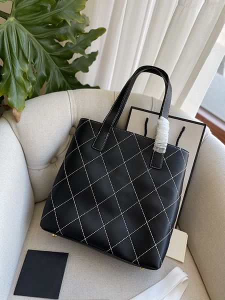 

wholesale luxurys designers vintage bags handbags ladies casual pvc leather shoulder bag female big purse handbag woc chain shopping bag