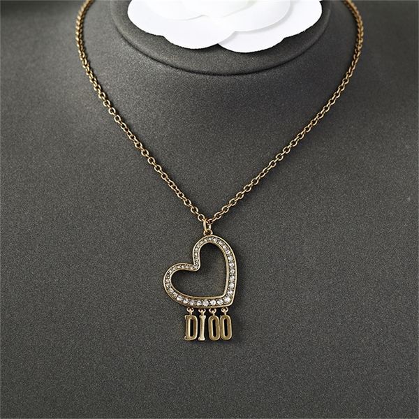 

22% off 2022 new fashion designer jewelry necklace female d-style star net red same version pendant clavicle chain, Silver