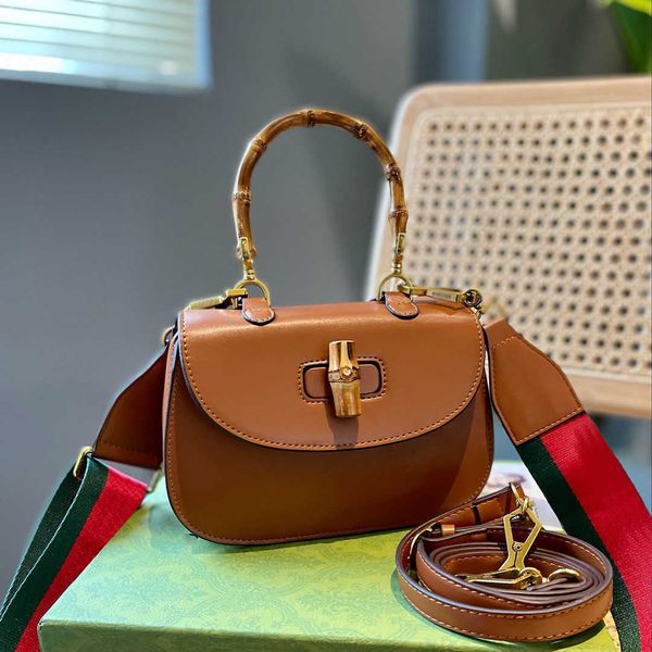 

designers diana bamboo handle crossbody bag italy luxury brand genuine leather women's totes handbags fashion retro woman