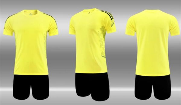 İndirim 2022 Erkekler Özel Futbol Formaları Erkek Mesh Eğitim Futbol Takım Yetişkin Özel Logo Plus Şortlu Salon Gym için Rahat Giyim