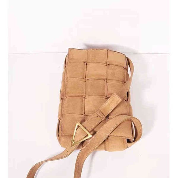 

handbags venetass's designer bottegas'ss luxury appearance woven explosion famous brhigh pillow bag messenger versatile velvet 202