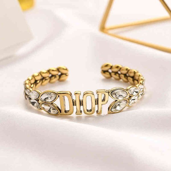 

classic bracelet female bracelet letter ancient gold bronze horse eye crystal diamond bracelet, Golden;silver