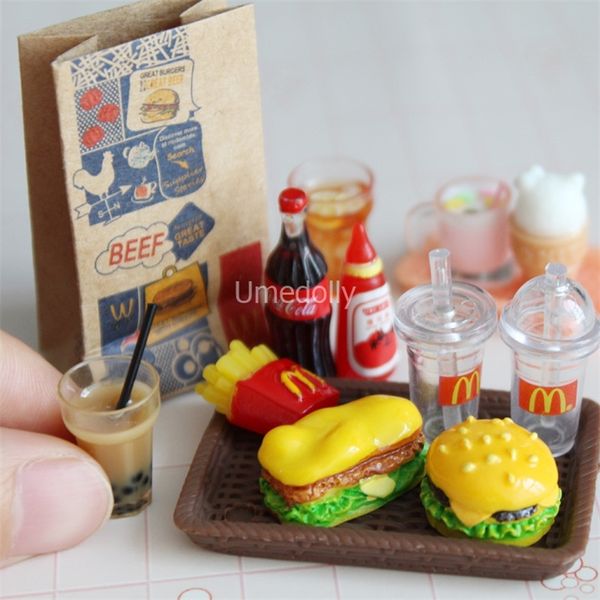 Mini 16 Miniature Dollhouse Hamburger Coke Cup Fast Food per Blyth Barbie Doll House Gioca Cucina Gelato Accessori Giocattolo 220725