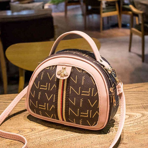 

women shoulder bag new printed letter msenger versatile fashion crossbody lady handbag clutch bags