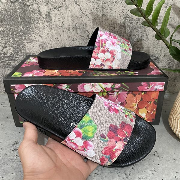 

2022 men women slides summer beach indoor flat g sandals slippers bees green red blue house flip flops with box, Black