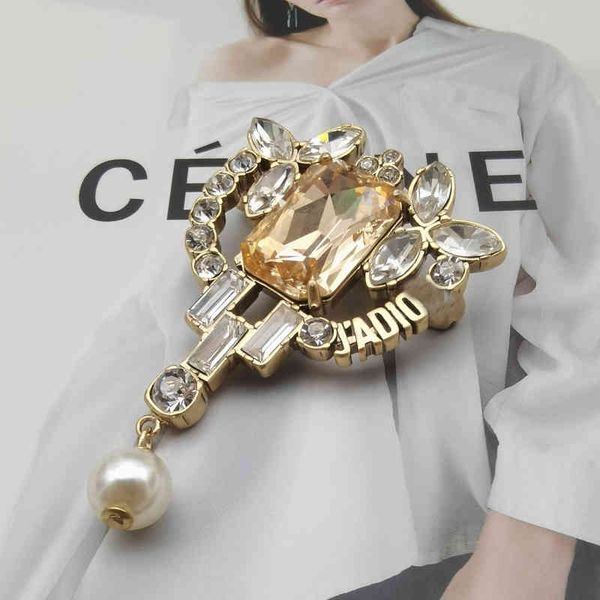 

light luxury zircon temperament high sense pearl brooch clothing accessories women's, Gray