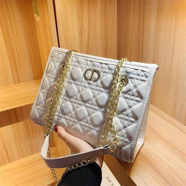 

20% off 2022 new trendy handbags version star same embroidery tot live trendy