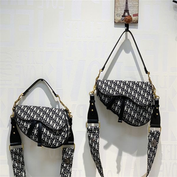 

2021 luxurys bags messenger handbag designers women totes fashion vintage printing womens shoulder bag classic crossbody handbags