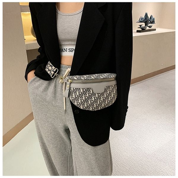 

53% off online sale version chest fashion embroidery jacquard messenger style single