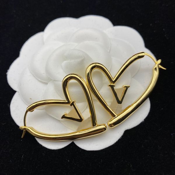 

cubic heart pendant studs girls letters hollow earrings 2 colors gold silver earring punk personality stud jewelry, Golden;silver