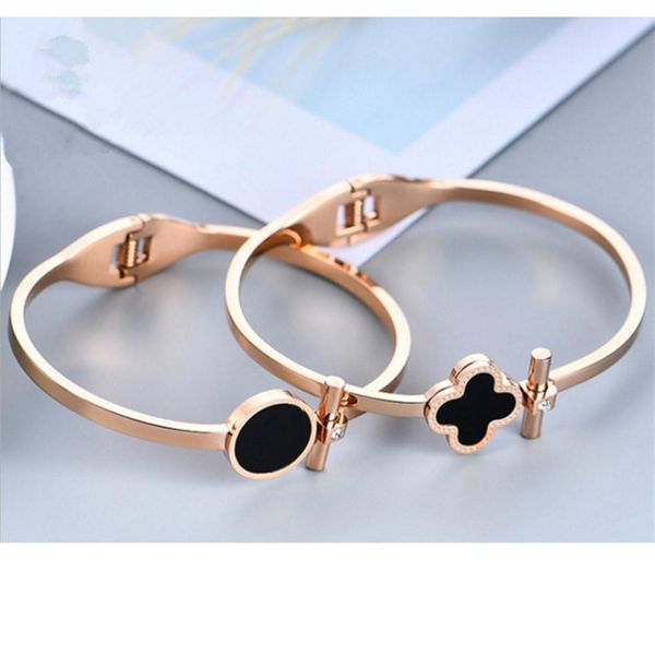 

titanium steel clover diamond bracelet woman's black round diamond bracelet rose gold bracelet european and american fashion 250v