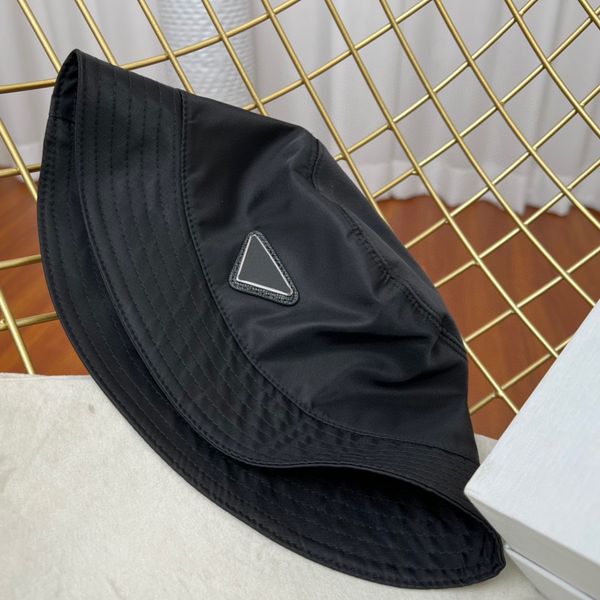 

Mens Bucket Hats For Woman Designer Sun Hat Fashion Sunbonnet Black White Beach Casquette Caps Summer Man Sunhat White Khaki