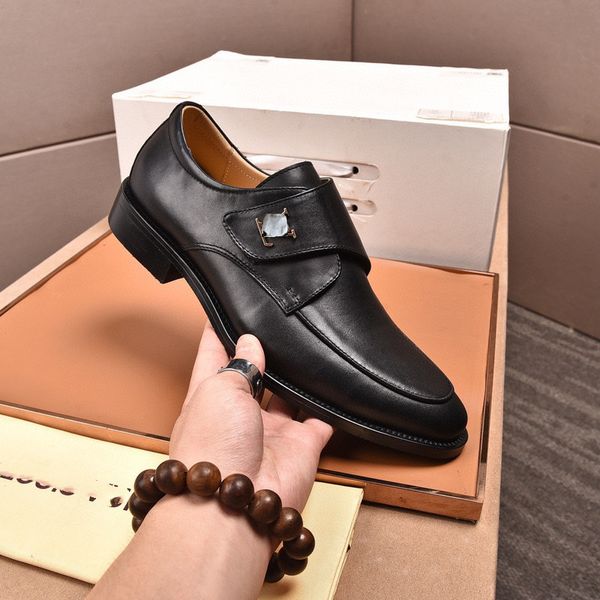 10 estilo masculino moda de moda genuína slip-oxfords masculino trabalho de negócios trabalhos de vestido formal shoes designer fester wedding sapatos planos tamanhos 38-45