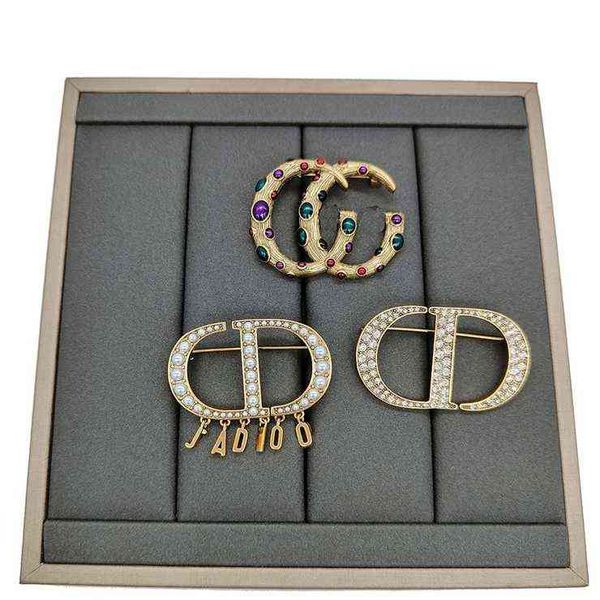 

50% off online ancient fashion letter fashionable brooch, Gray