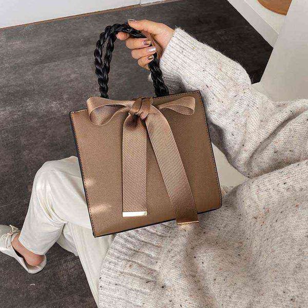 

new weave handle handbags women crossbody bags 2021 fashon bow ribbon totes ladies shoulder messenger bag female purses g220509