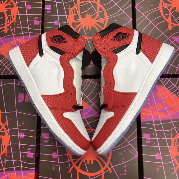 

2022 release authentic 1 high og solefly x 1s chicago crystal shoes origin story women mens outdoor sneakers sports with original box