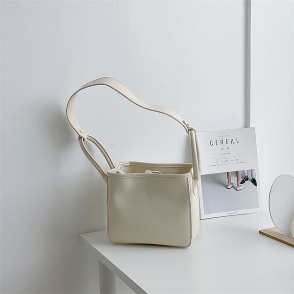 

designer bag shoulder handbag with solid color and bucket sewing 24cm