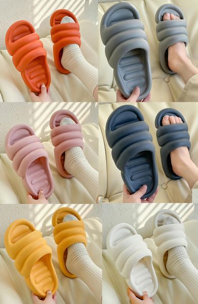

Trainers 2022 Slippers men and women lovers indoor bath thick bottom non slip home Shower Room Beach Booties online store, Red