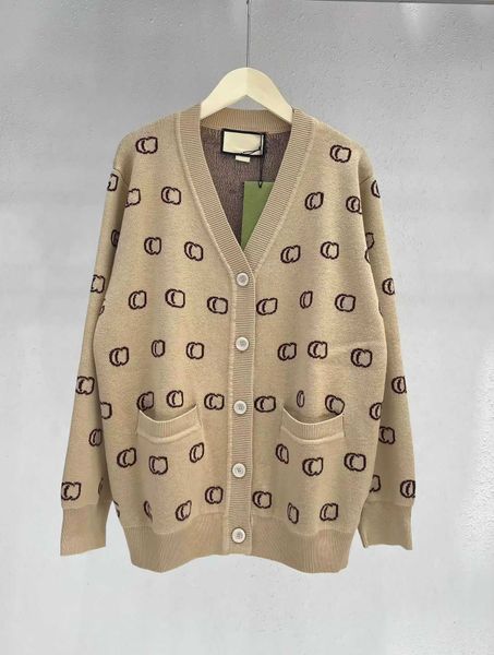 

2022 women's autumn and winter fashion sweater warm coat high-end leisure design letter printed clothing cardigans for women, White;black