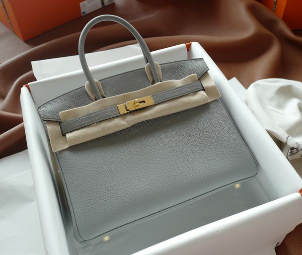 

birkin30cm cc8u bag blue glacier togo leather buckle, the color scheme of looks more formal.