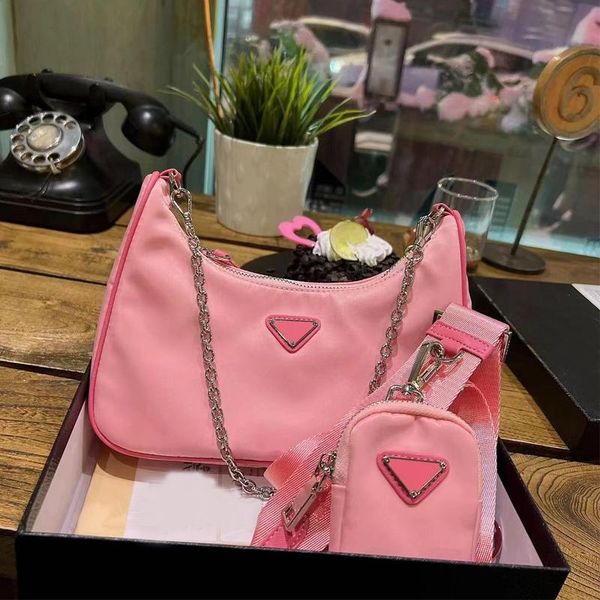

2 pieces 2022 shoulder bag nylon handbags selling women luxurys fashion designers bags classic ladies diagonal, Black;red