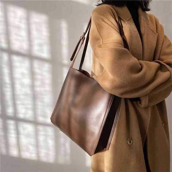 

vintage solid colour pu leather bucket handbag women fashion large capacity shoulder bag designer hasp totes sac a main female