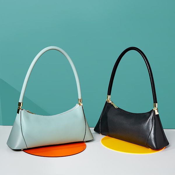 

bag 2022 new trendy versatile underarm bag stylish retro tote niche baguette one shoulder crossbody bags