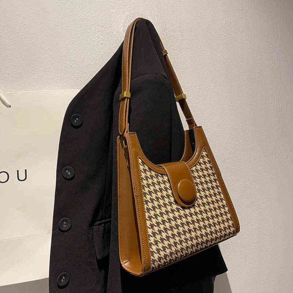 

woman new brand small underarm bag quality woolen cloth bag personality all-match shoulder bag fashion tide 2021handbag purse g220509