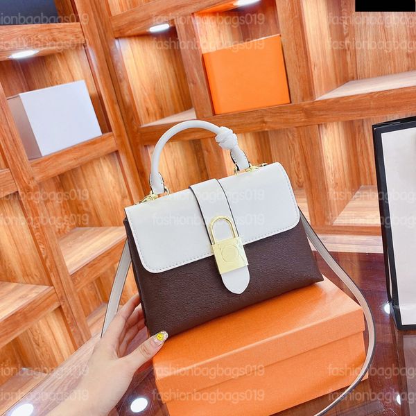 

fashion tote bag designer women luxurious handbags locky bb classic letters lock purse crossbody bags m44654