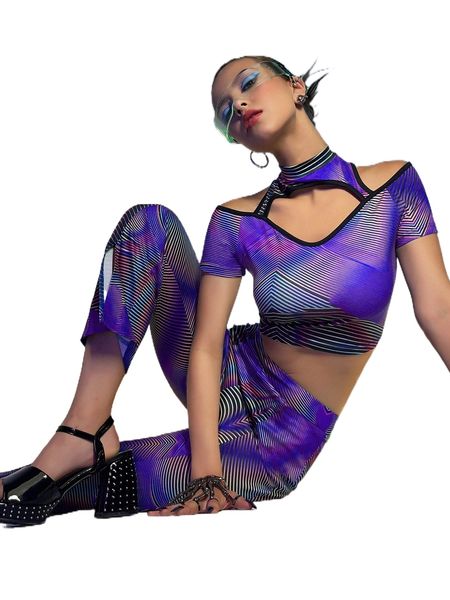 

striped cut out cold shoulder contrast binding crop tee r0wv#, White