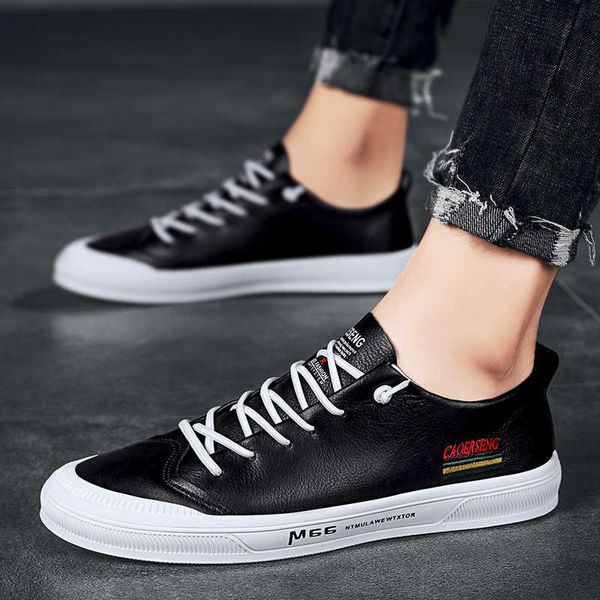 

men's classic luxury shoes breathable small white sneakers men's 2022 new trend flat shoes versatile casual board shoes for boy, Black