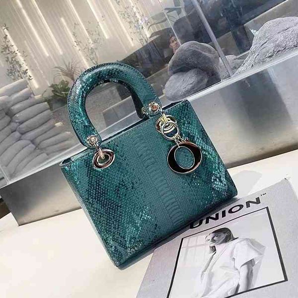 

factory direct sale women's 2022 new diana bag mini chain high sense fashion portable one shoulder designer