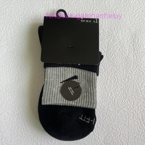 

fashion men classic socks hook brand color stitched men's women's long tube sports training sock street couple middle tubes luxury, Black