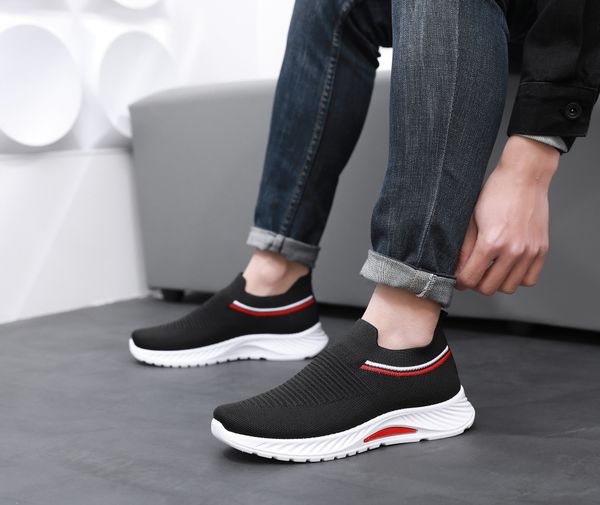 

running shoes white black mens womens skate sports sneakers trainers