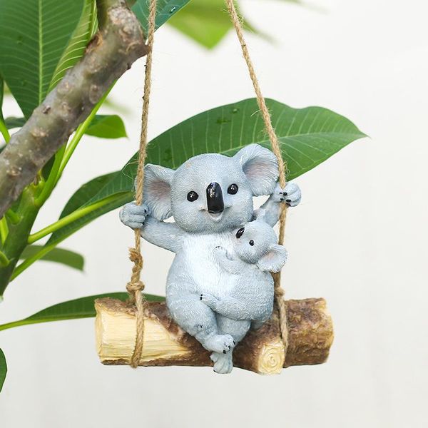 Oggetti decorativi Figurine Resina Oscillante Simpatico Koala Animale Giardino all'aperto Figurine Cortile Appeso Ornamento Decorazione Statua Scultura K