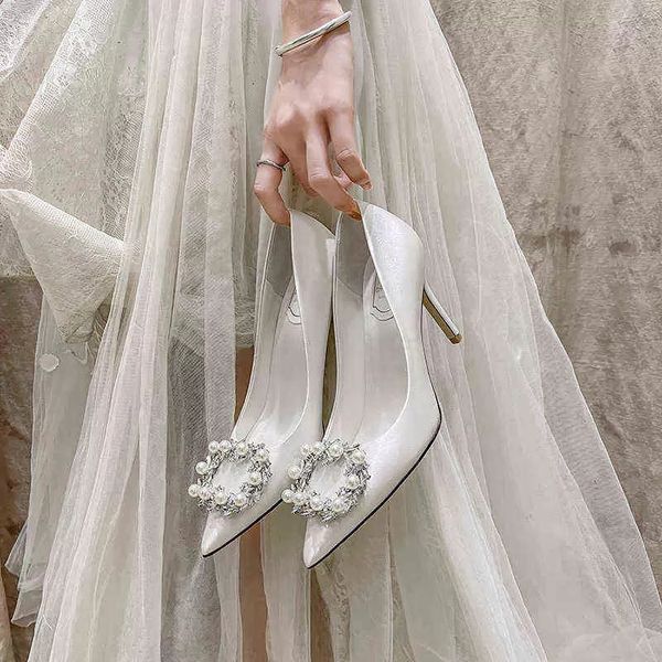 Französische Hochzeitsschuhe weibliche Sandalen 2022 neue weiße High Heels Hauptparty Braut Strass quadratische Schnalle Brautjungfernkleid einzelne Schuhe